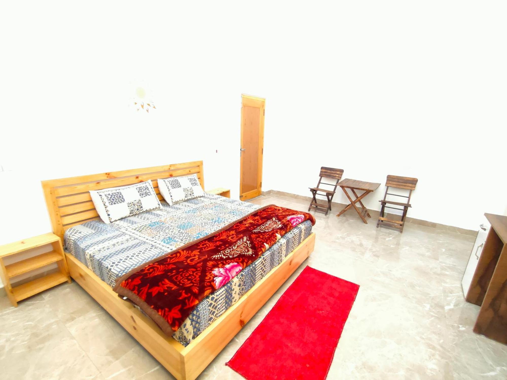 Travelodge Homestay บีร์ ภายนอก รูปภาพ